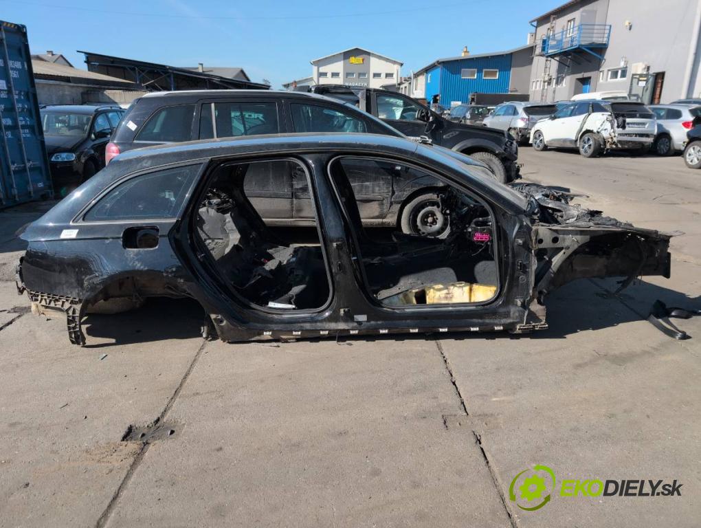 AUDI A6 C7 Kombi 2016 200 kW 3.0 TDI quattro 2967 KAROSERIA ČTVRŤÁK blatník práh střecha PODŁUŻNICA