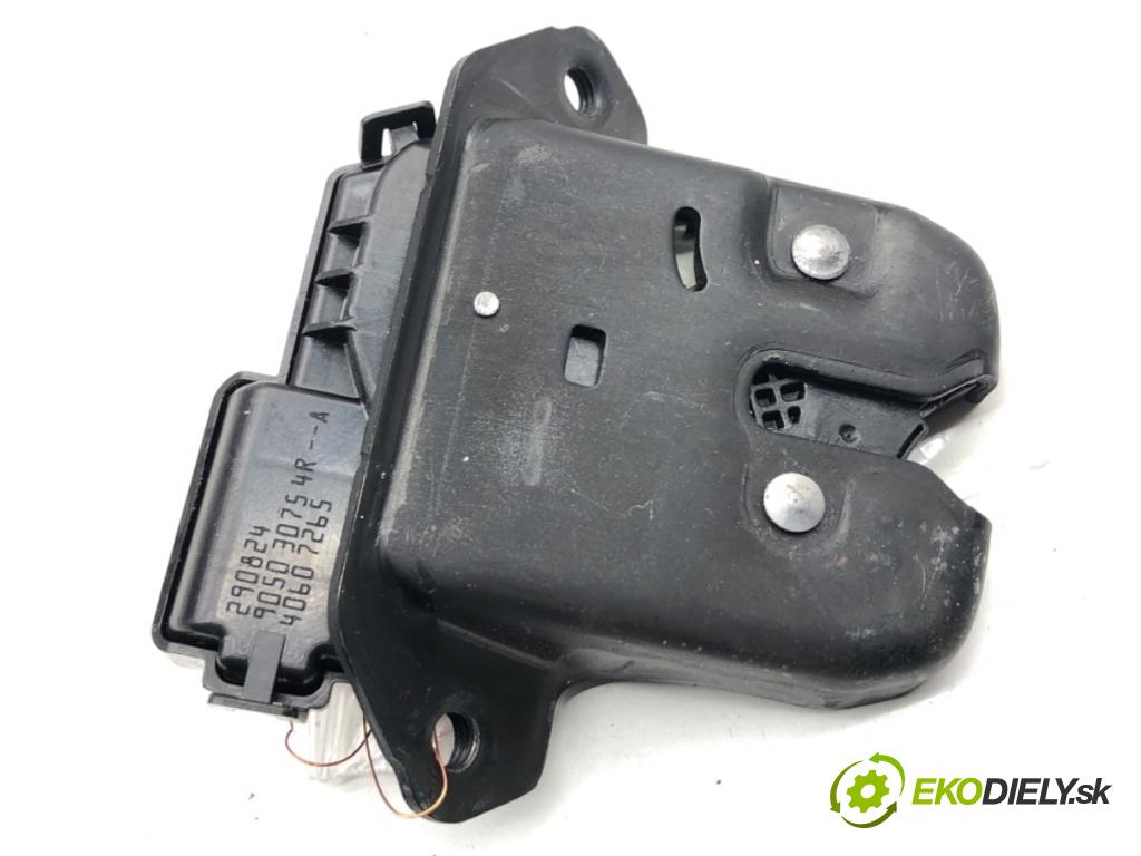 DACIA SANDERO III liftback 2024 74 kW 1.0 TCe 100 999 zámok dverí zad 905030754R