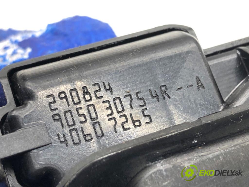 DACIA SANDERO III liftback 2024 74 kW 1.0 TCe 100 999 zámok dveří zadní část 905030754R