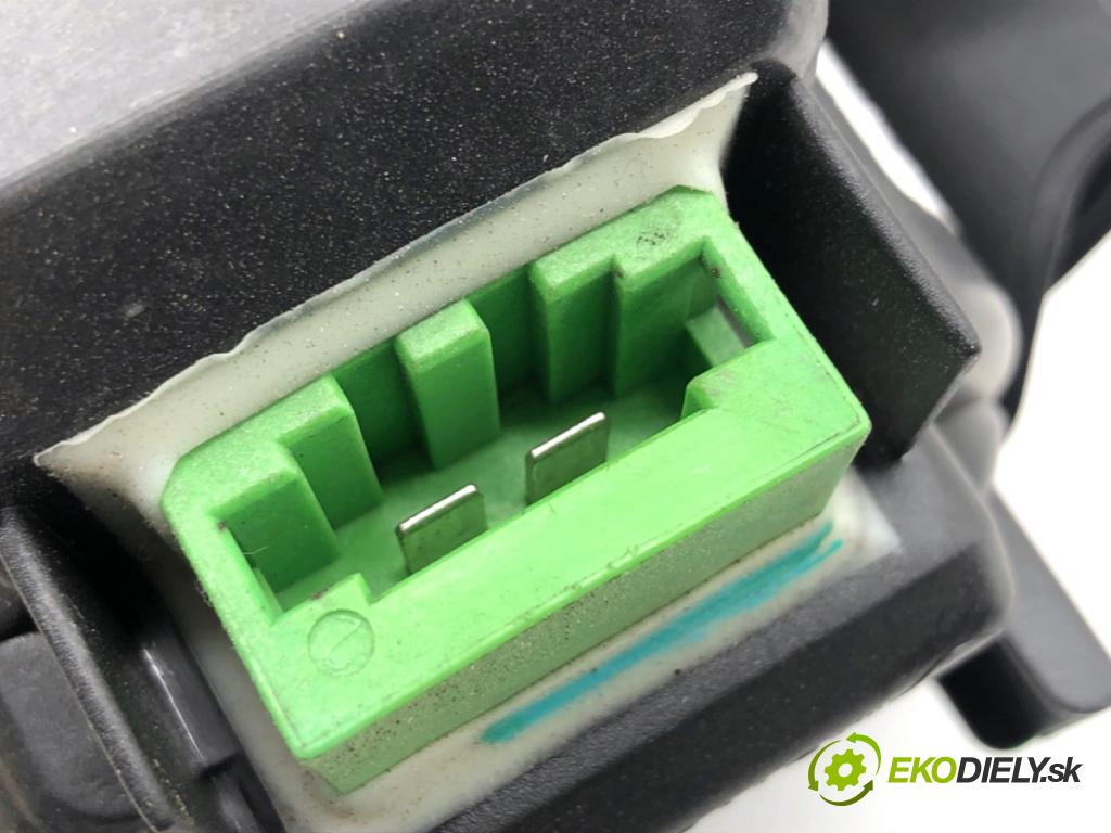 DACIA SANDERO III liftback 2024 74 kW 1.0 TCe 100 999 ventilátor kúrenia M0116360-6870