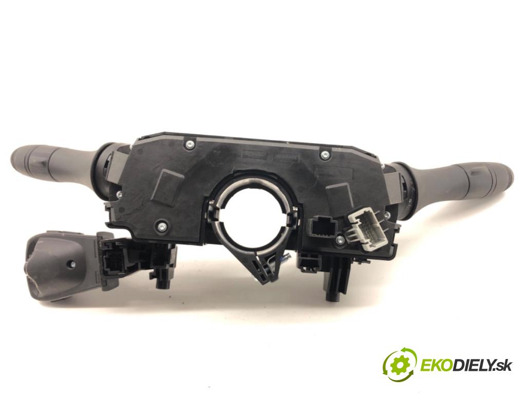 DACIA SANDERO III liftback 2024 74 kW 1.0 TCe 100 999 přepínač kombinovaný 255670975R (Páčky pod volantem)