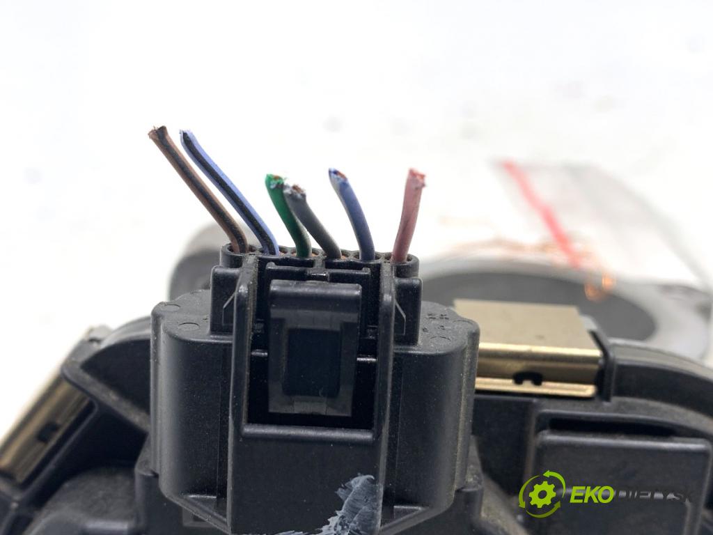 DACIA SANDERO III liftback 2024 74 kW 1.0 TCe 100 999 Škrtiaca klapka 161207557R (Škrtiaca klapka)