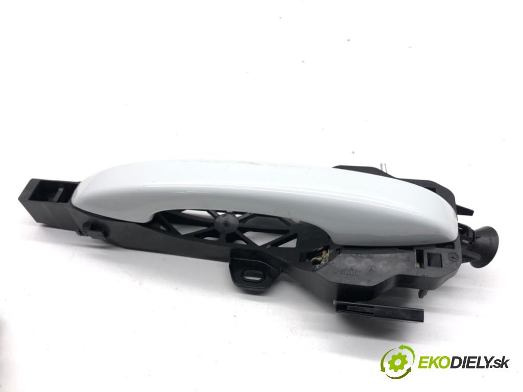 DACIA SANDERO III liftback 2024 74 kW 1.0 TCe 100 999 klika vnejší pravý zadní část 806067754R