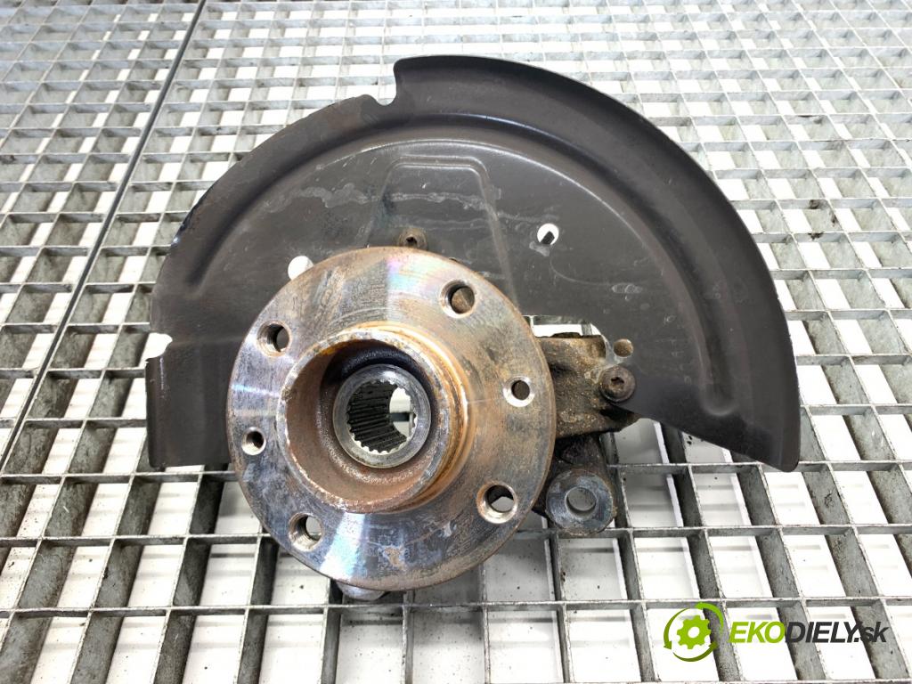 DACIA SANDERO III liftback 2024 74 kW 1.0 TCe 100 999 náboj pravý přední část 