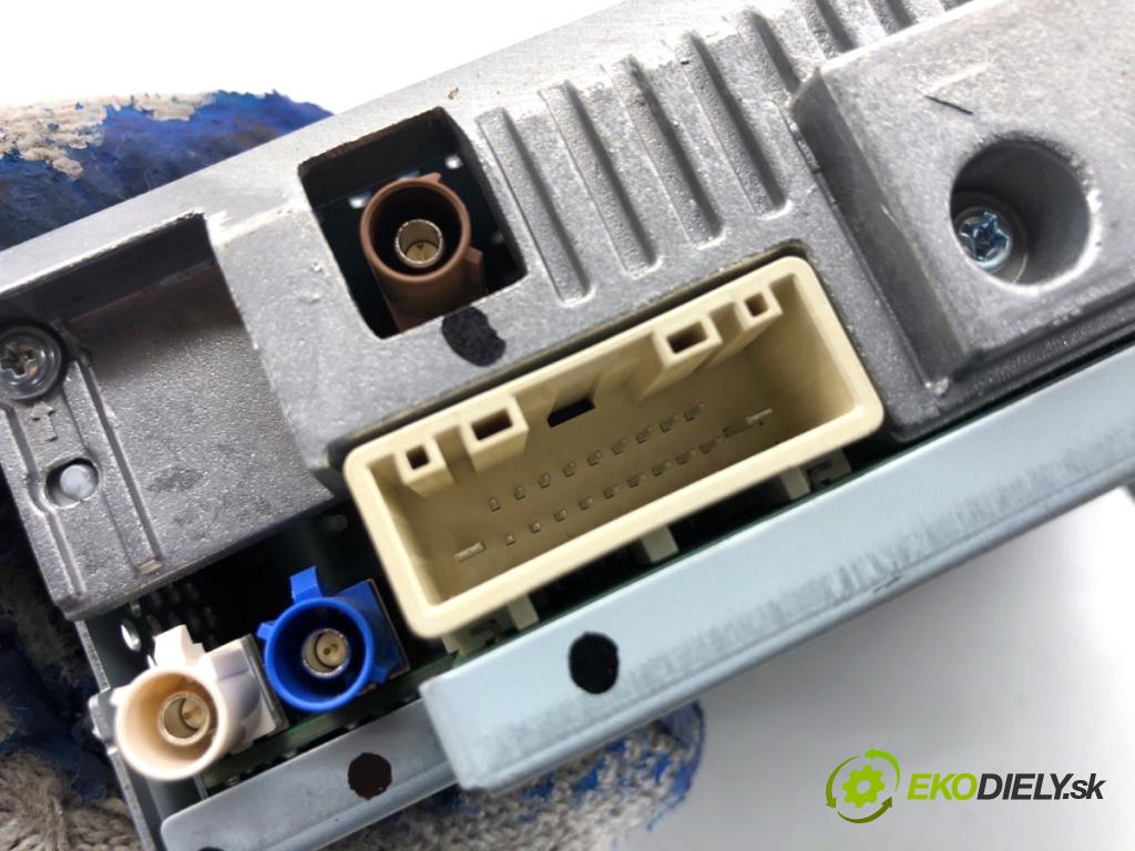 DACIA SANDERO III liftback 2024 74 kW 1.0 TCe 100 999 Dislpej 280213970R (Prístrojová doska)