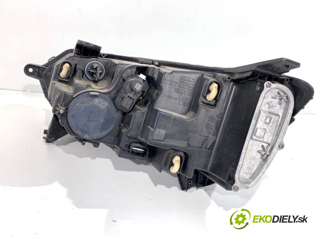 DACIA SANDERO III liftback 2024 74 kW 1.0 TCe 100 999 Svetlomet pravy predný LED 260107920R