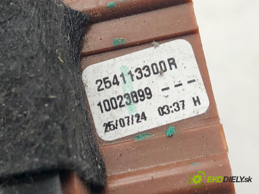 DACIA SANDERO III liftback 2024 74 kW 1.0 TCe 100 999 Prepínač okien 254113300R 254112588R (Prepínacie páčky pod volantom)