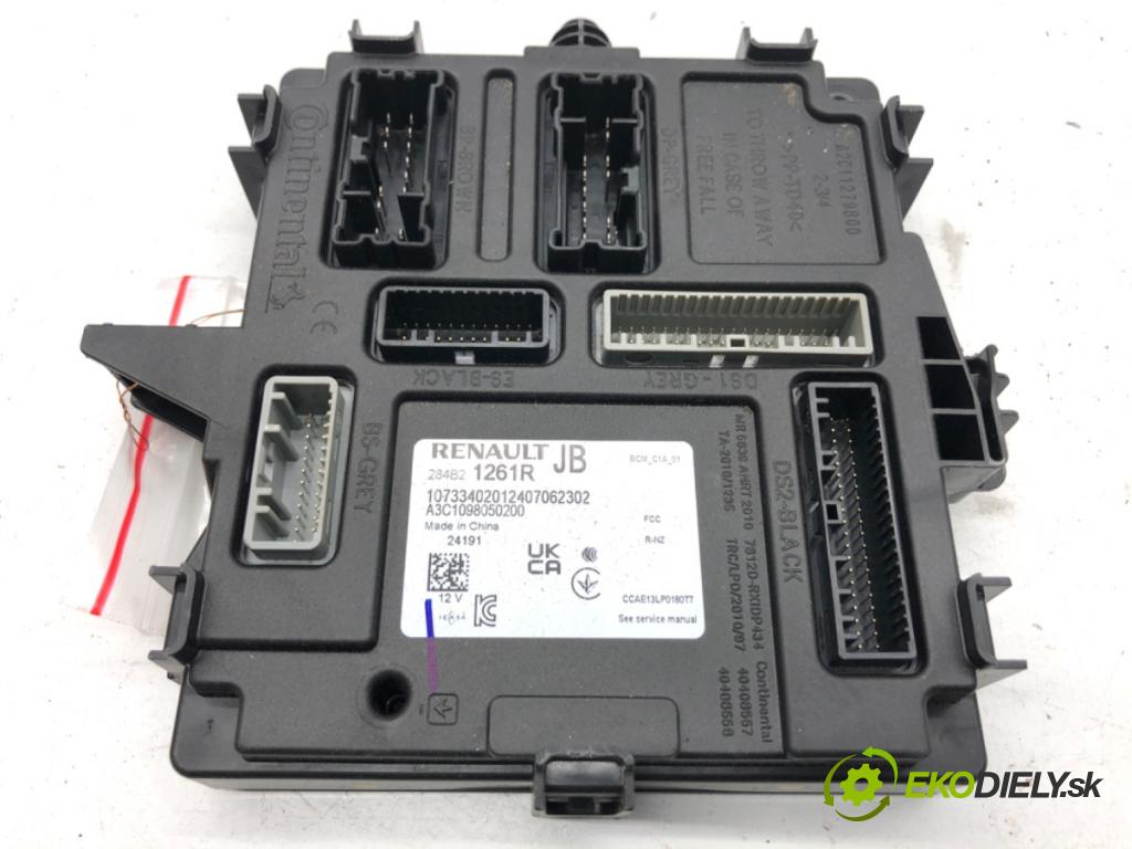 DACIA SANDERO III liftback 2024 74 kW 1.0 TCe 100 999 modul BSI 284B21261R (Pojistková skříňka)