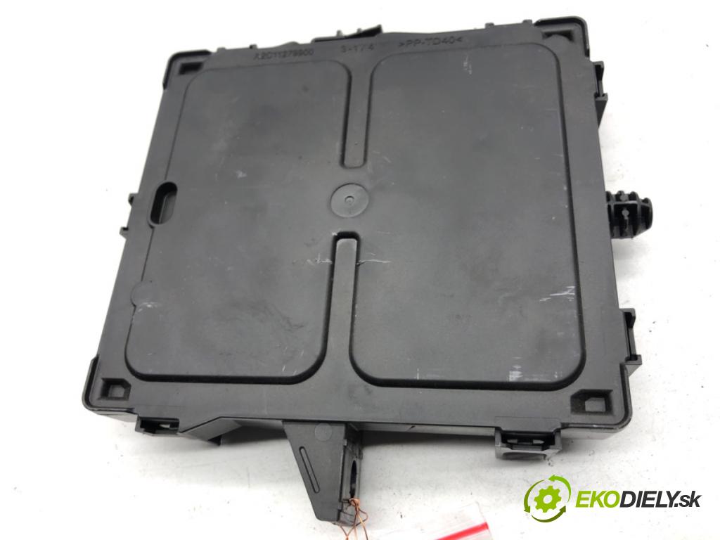 DACIA SANDERO III liftback 2024 74 kW 1.0 TCe 100 999 Modul BSI 284B21261R (Poistková skrinka)