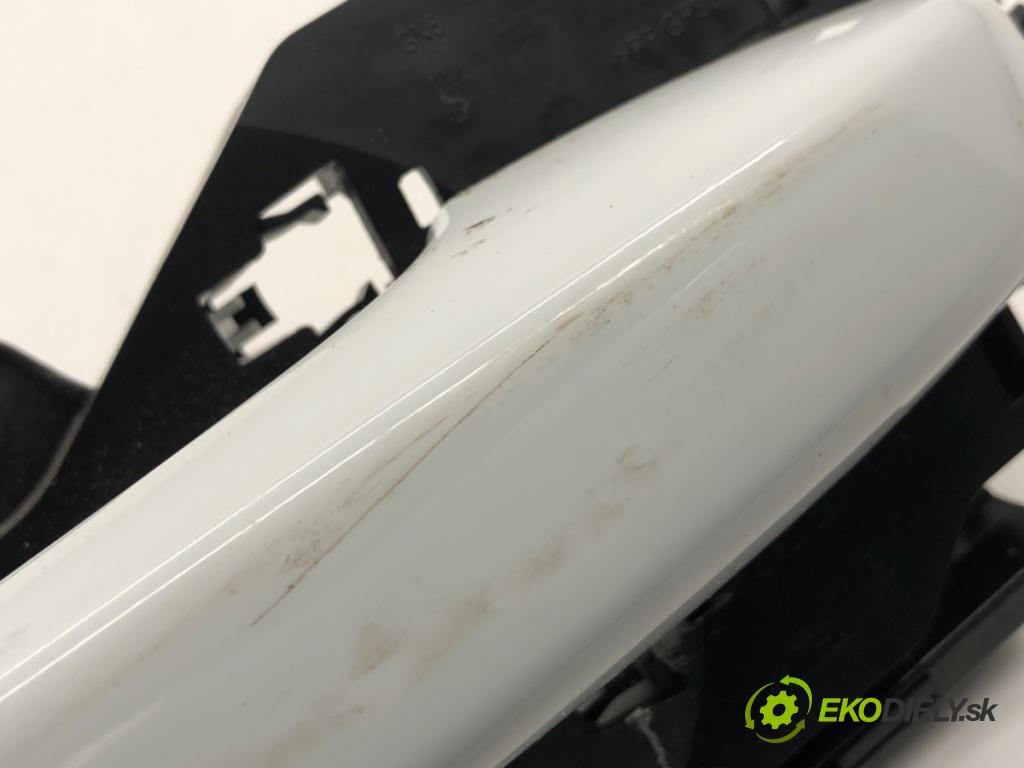 DACIA SANDERO III liftback 2024 74 kW 1.0 TCe 100 999 klika vnejší pravý přední část 806067754R