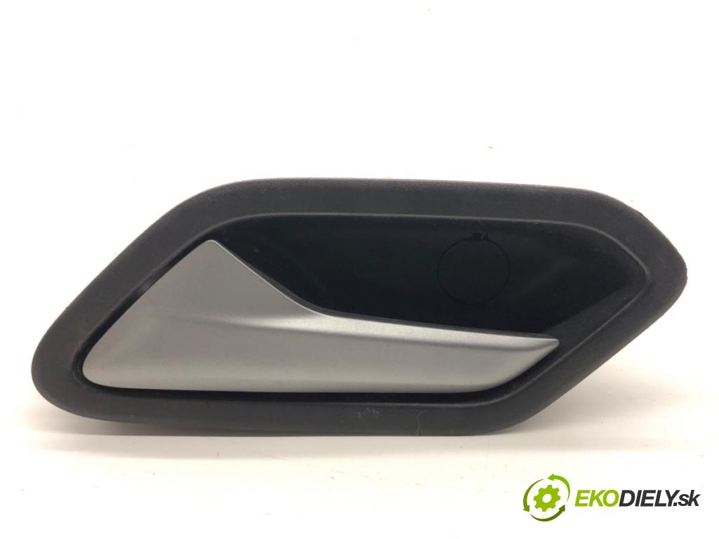 DACIA SANDERO III liftback 2024 74 kW 1.0 TCe 100 999 Kľučka vnútorná ľavy predný 826736902R