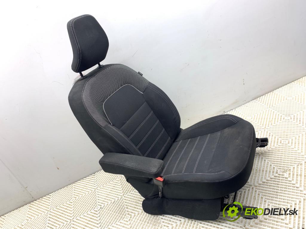 DACIA SANDERO III liftback 2024 74 kW 1.0 TCe 100 999 Sedadlo ľavy predný