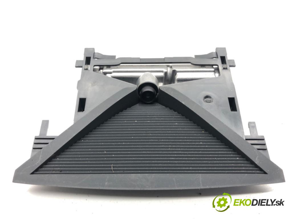 DACIA SANDERO III liftback 2024 74 kW 1.0 TCe 100 999 KAMERA okna PŘEDNÍ 284628124R