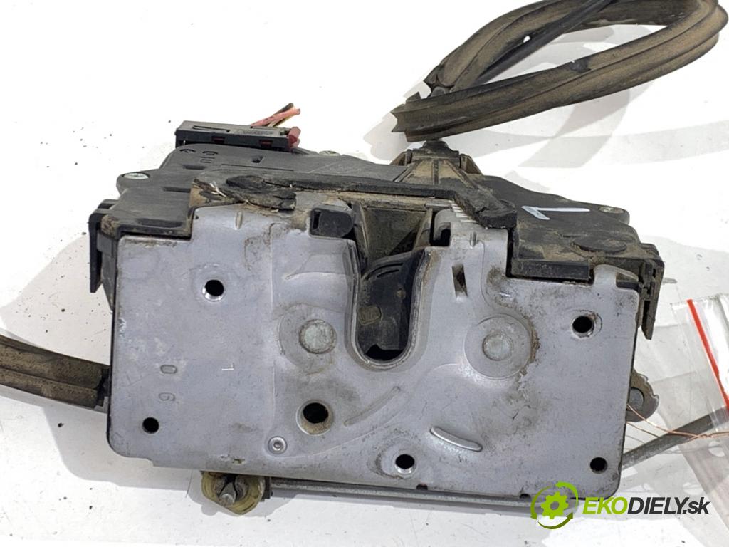 PEUGEOT BOXER I Autobus 2007 74 kW 2.2 HDi 100 2198 zámok Dvere ľavy predný 1342155080