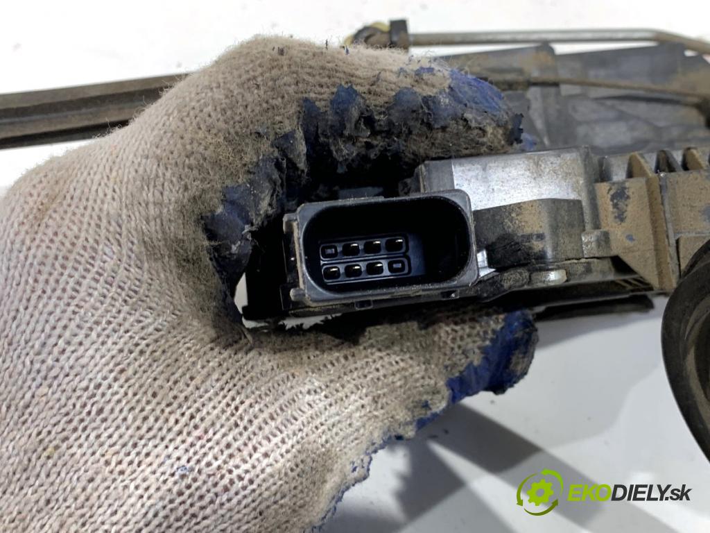 PEUGEOT BOXER I Autobus 2007 74 kW 2.2 HDi 100 2198 zámok Dvere ľavy predný 1342155080