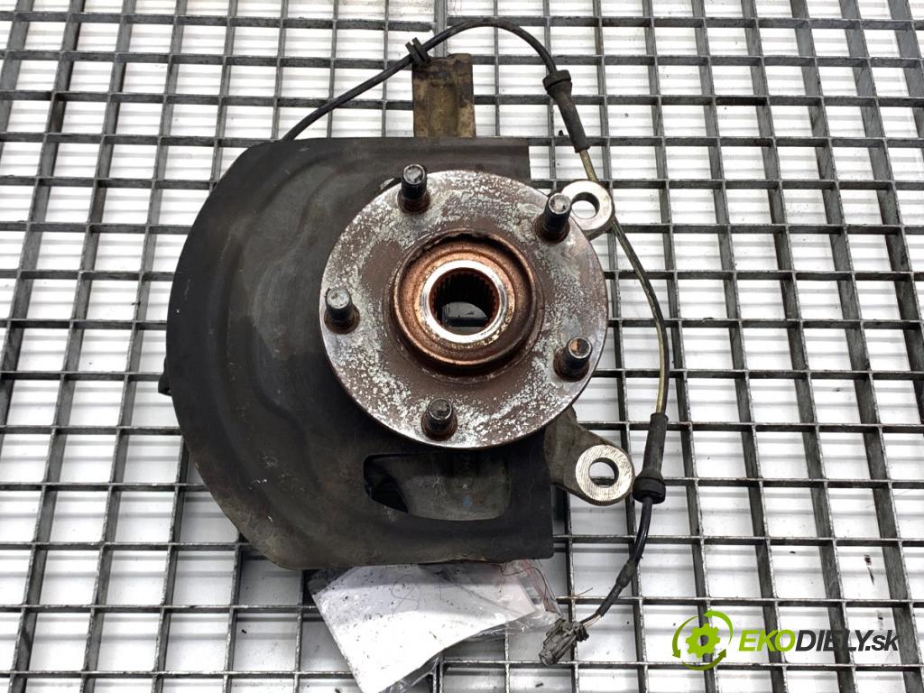 RENAULT KOLEOS I SUV 2012 110 kW 2.0 dCi (HY0K) 1995 náboj pravý přední část 