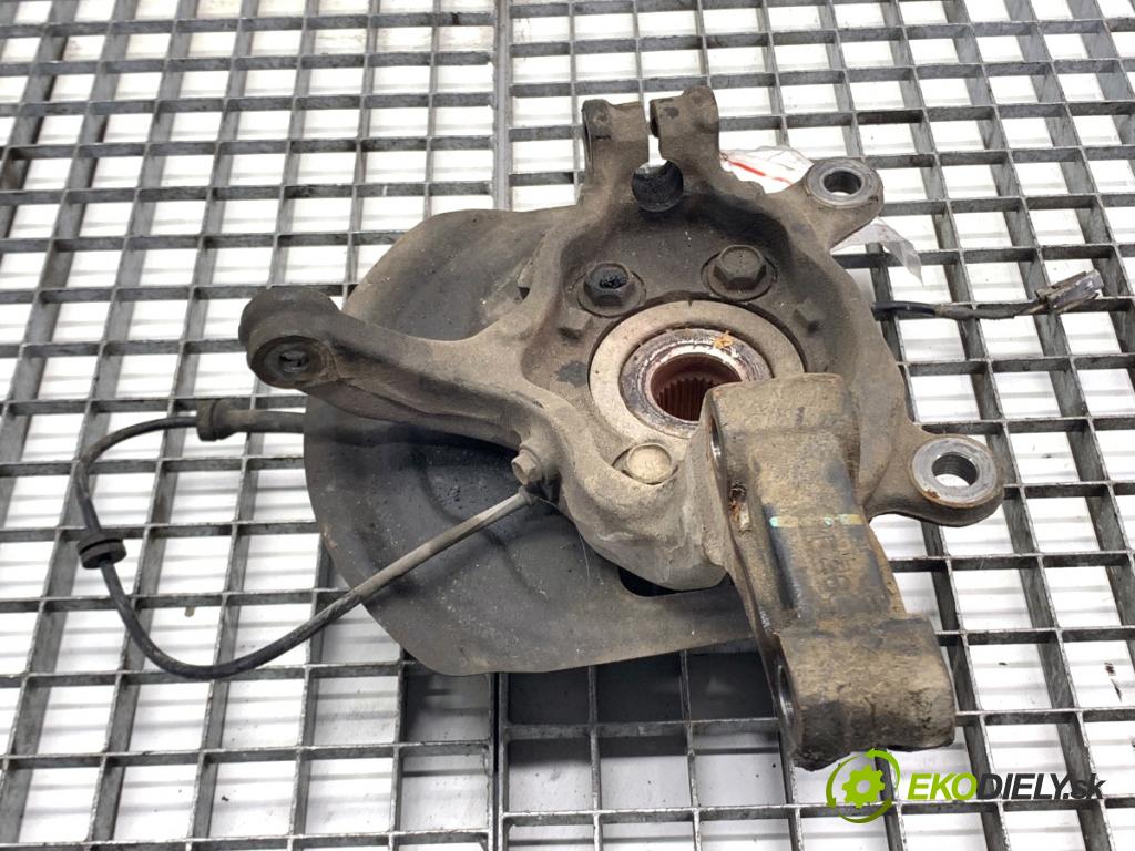 RENAULT KOLEOS I SUV 2012 110 kW 2.0 dCi (HY0K) 1995 náboj pravý přední část