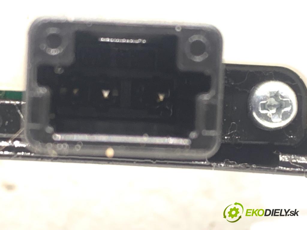 RENAULT KOLEOS I SUV 2012 110 kW 2.0 dCi (HY0K) 1995 přepínač kombinovaný  (Páčky pod volantem)