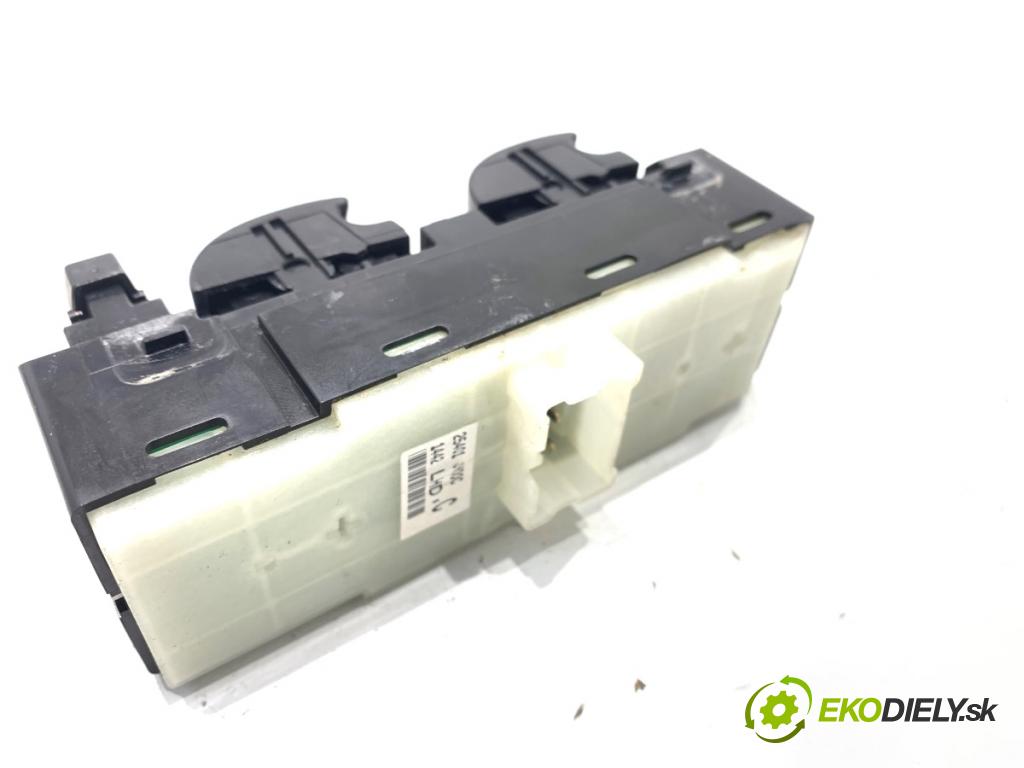 RENAULT KOLEOS I SUV 2012 110 kW 2.0 dCi (HY0K) 1995 Prepínač okien 25401JY00C (Prepínacie páčky pod volantom)