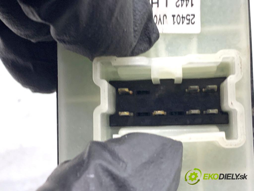 RENAULT KOLEOS I SUV 2012 110 kW 2.0 dCi (HY0K) 1995 Prepínač okien 25401JY00C (Prepínacie páčky pod volantom)