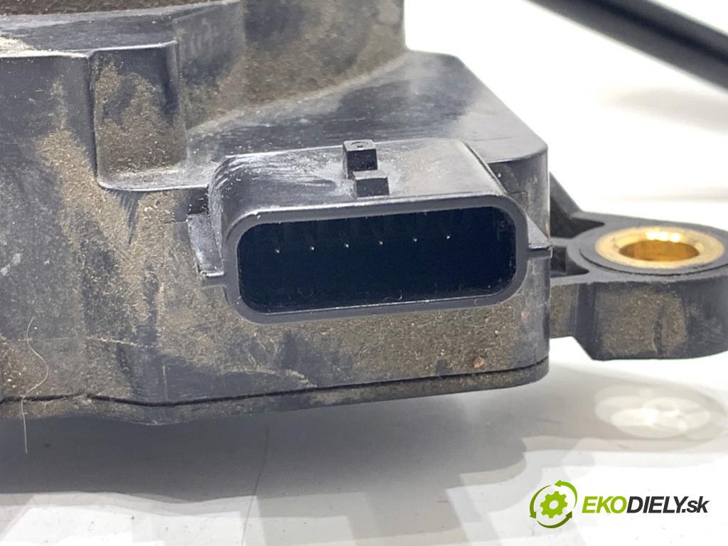 RENAULT KOLEOS I SUV 2012 110 kW 2.0 dCi (HY0K) 1995 Potenciometer plynu 18002JY40A (Potenciometer plynového pedálu)