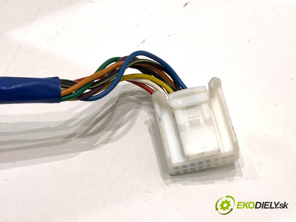 RENAULT KOLEOS I SUV 2012 110 kW 2.0 dCi (HY0K) 1995 Spätné zrkadlo pravy