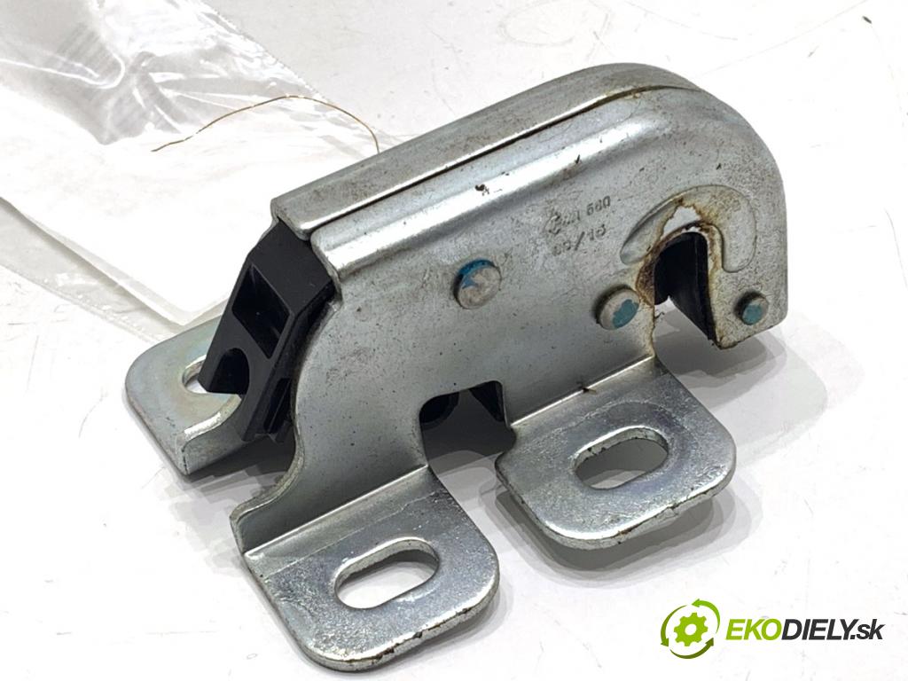 RENAULT KOLEOS I SUV 2012 110 kW 2.0 dCi (HY0K) 1995 zámok dverí zad