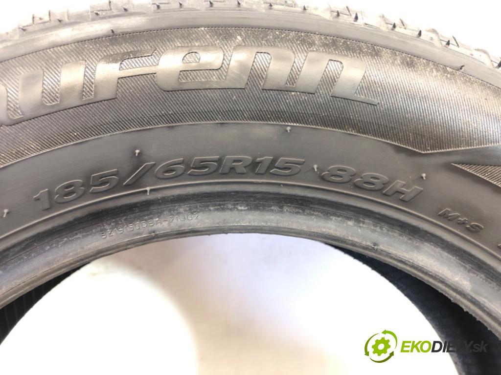 --- ---      PNEUMATIKY: VÍCENÁ SEZÓNA: 185/65 15" LAUFENN