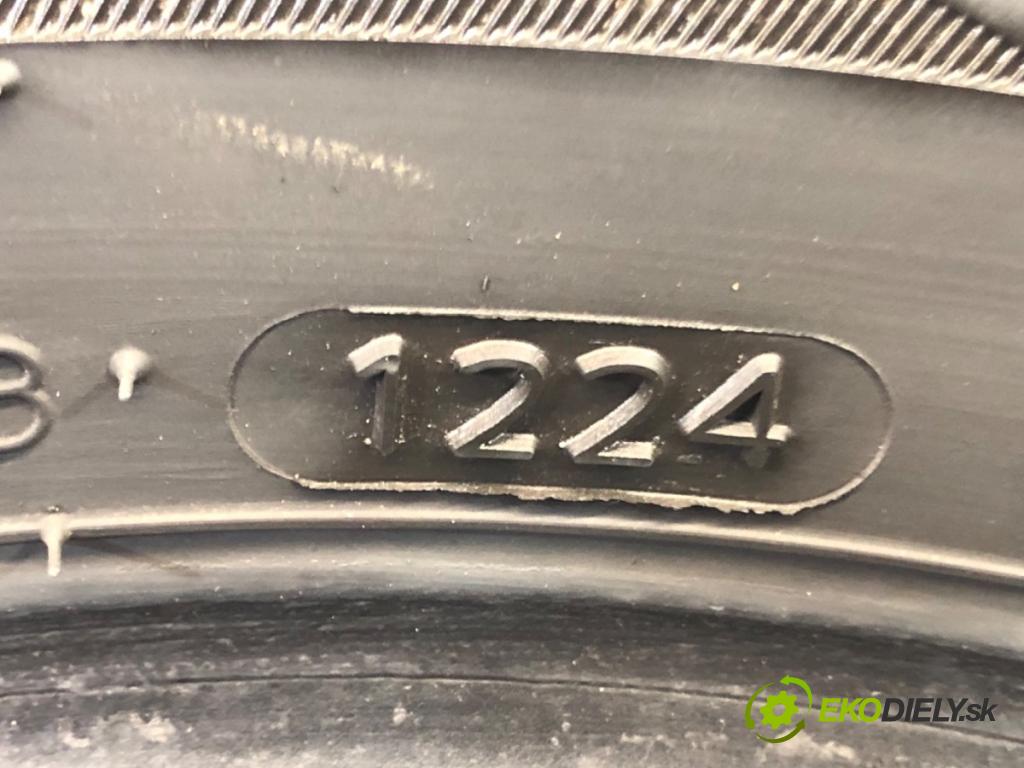 --- ---      PNEUMATIKY: VÍCENÁ SEZÓNA: 185/65 15" LAUFENN