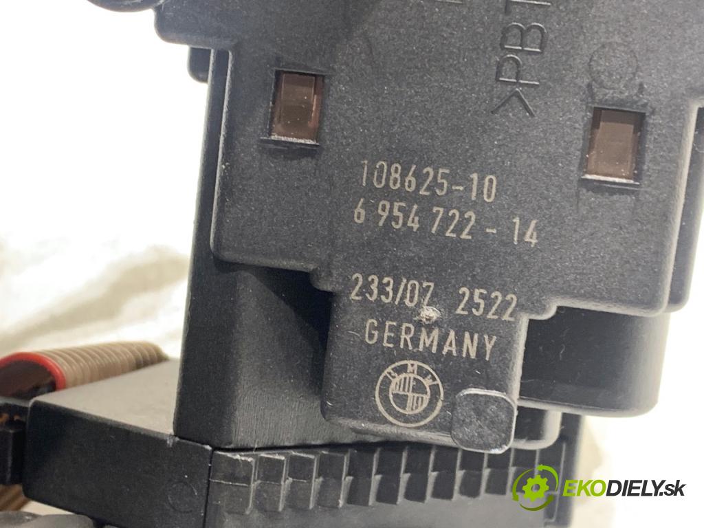 BMW E60 sedan 2007 173 kW 530 d 2993 spinačka 6954722 (Spínacia skrinka)