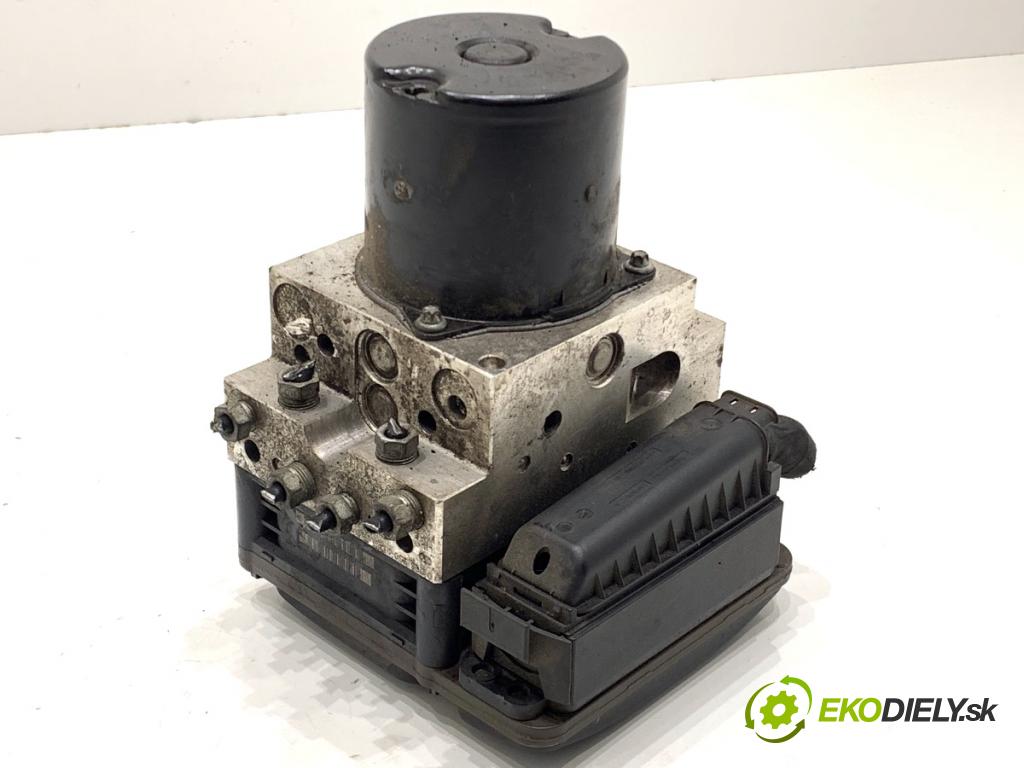 BMW E60 sedan 2007 173 kW 530 d 2993 pumpa ABS 6783360 (Pumpa ABS)