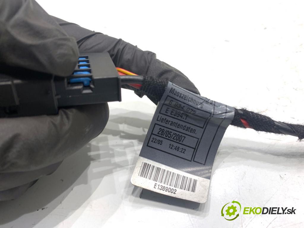 BMW E60 sedan 2007 173 kW 530 d 2993 odpor rezistor topení vzduchu 6988425 (Odpor topení)