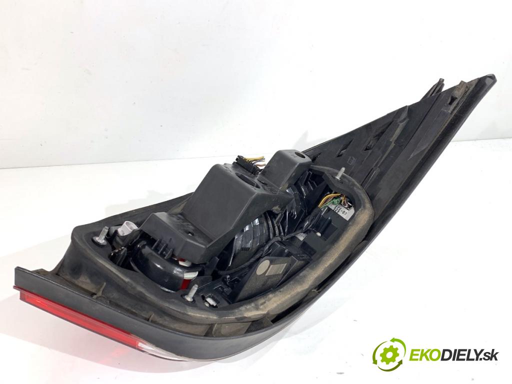 BMW E60 sedan 2007 173 kW 530 d 2993 světlo pravý zadní část 7177282