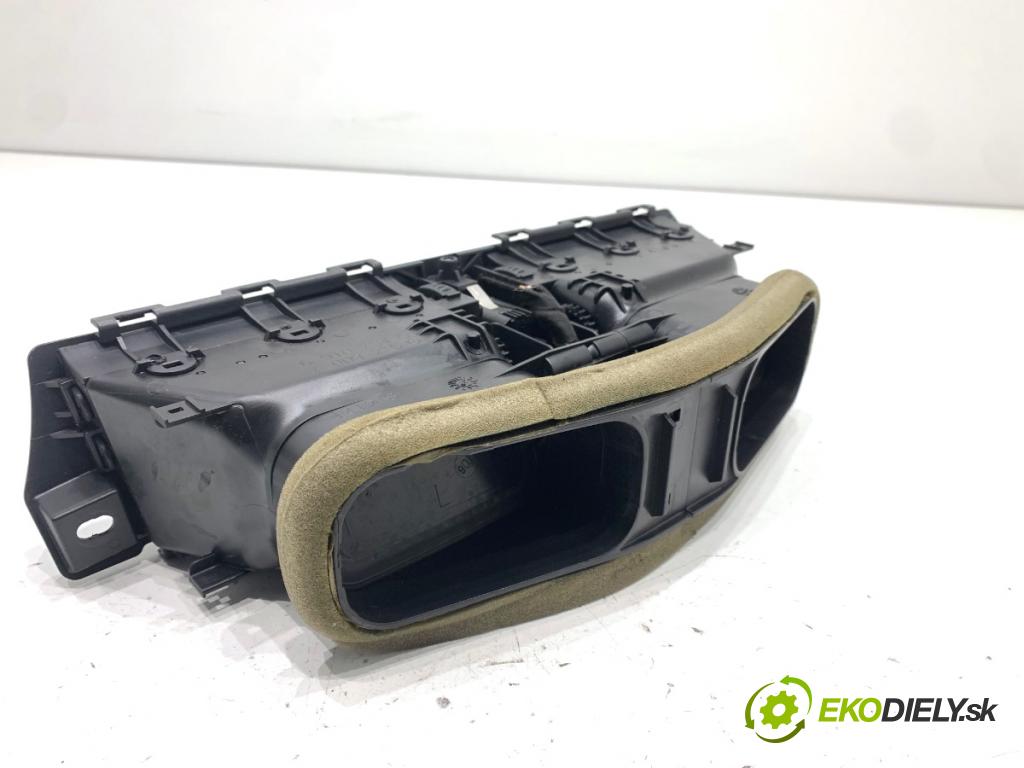 BMW E60 sedan 2007 173 kW 530 d 2993 mří topení přední část 6910734