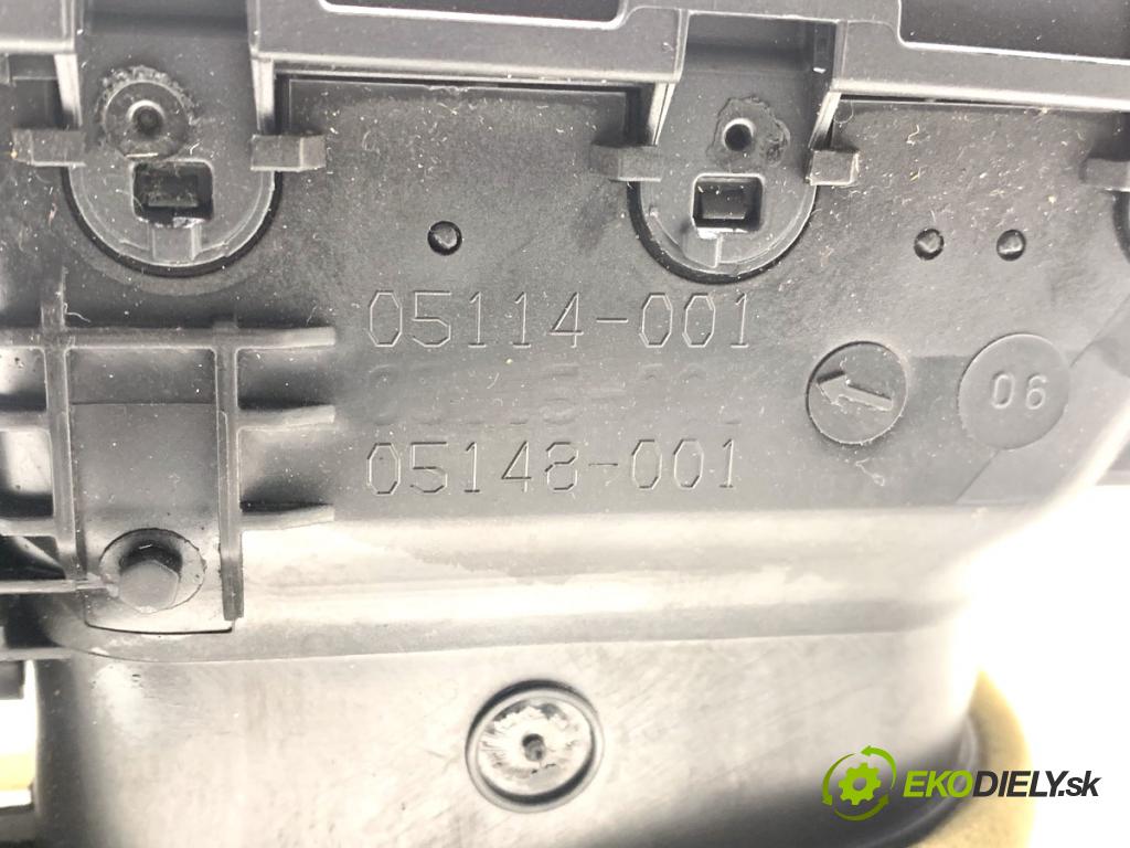 BMW E60 sedan 2007 173 kW 530 d 2993 mří topení přední část 6910734