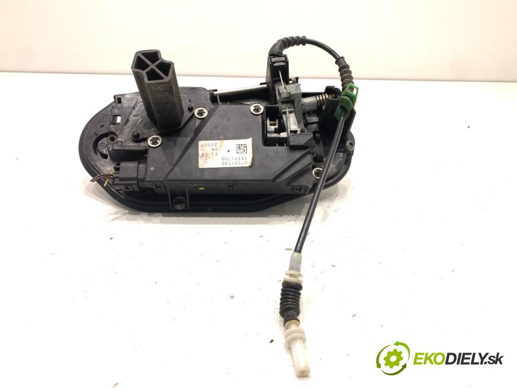 BMW E60 sedan 2007 173 kW 530 d 2993 klika vnejší pravý zadní část