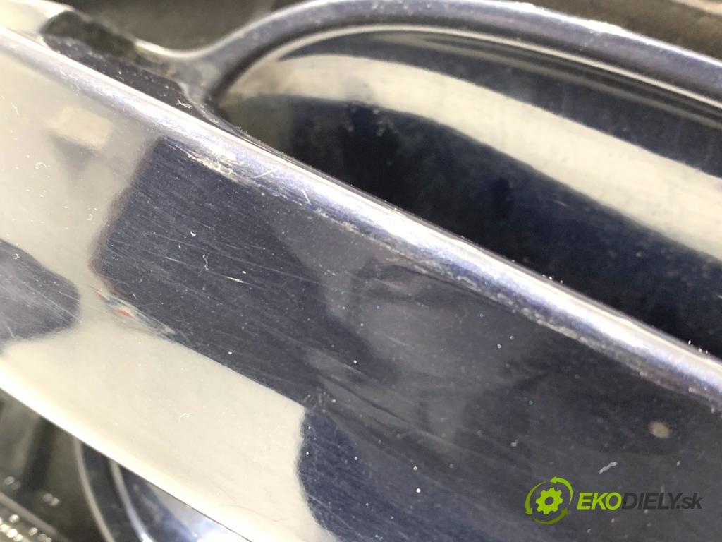 BMW E60 sedan 2007 173 kW 530 d 2993 klika vnejší levý zadní část