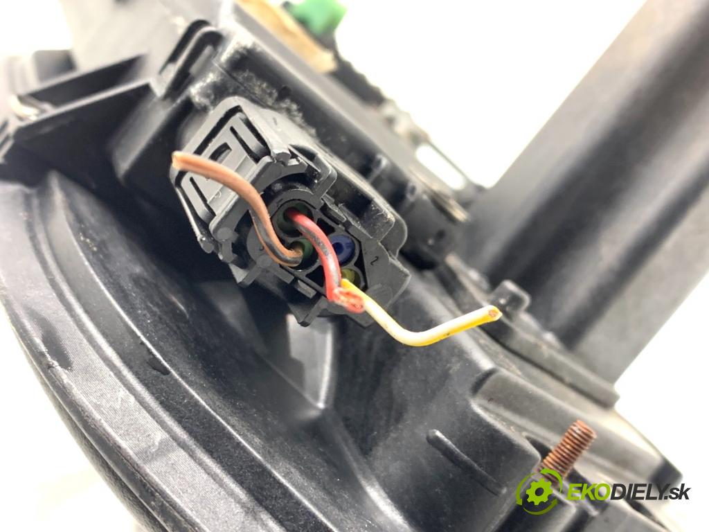 BMW E60 sedan 2007 173 kW 530 d 2993 klika vnejší levý zadní část