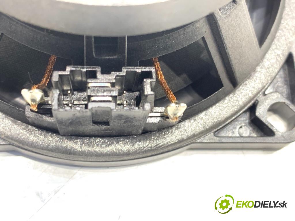 BMW E60 sedan 2007 173 kW 530 d 2993 reproduktory HI-FI: 6919362 9143153