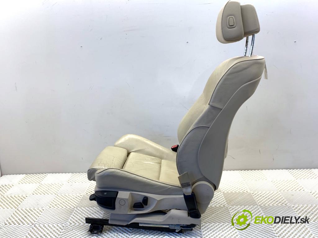 BMW E60 sedan 2007 173 kW 530 d 2993 sedadlo levý přední část