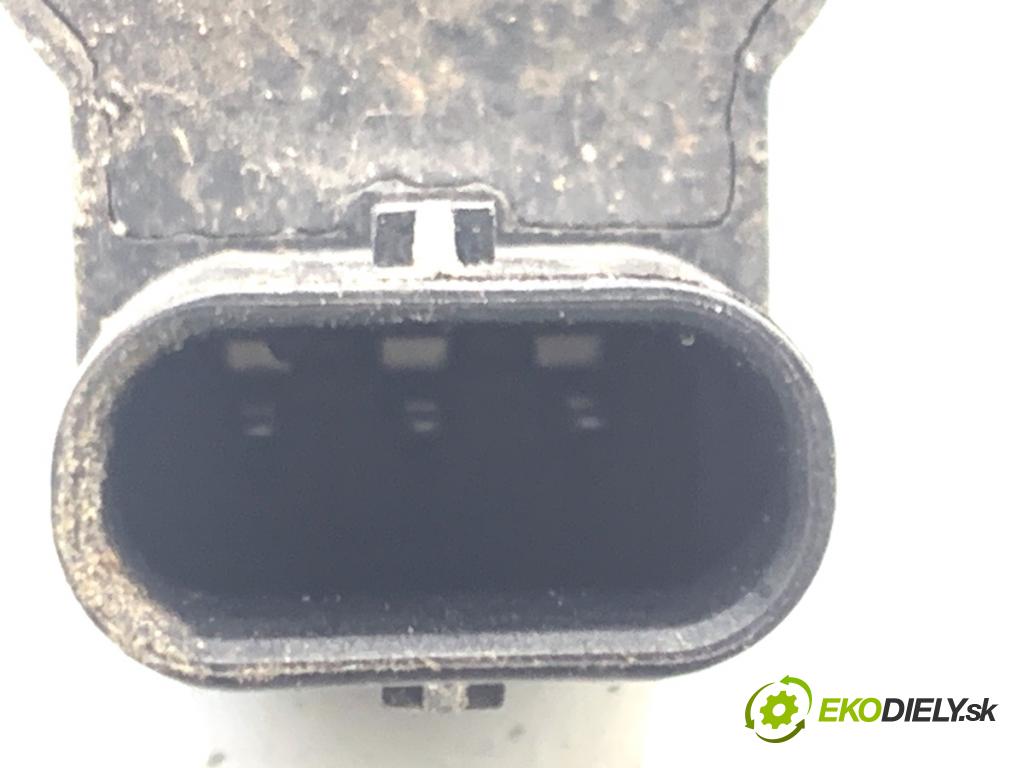 BMW E60 sedan 2007 173 kW 530 d 2993 snímač PDC 9139866