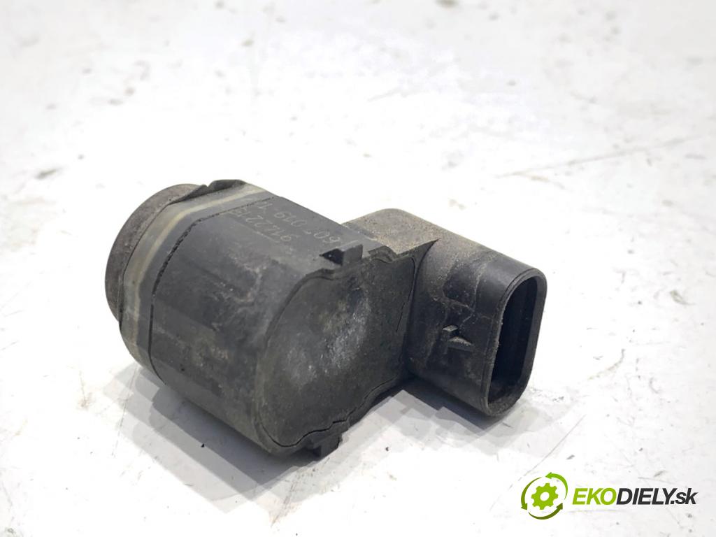 BMW E60 sedan 2007 173 kW 530 d 2993 snímač PDC 9139866