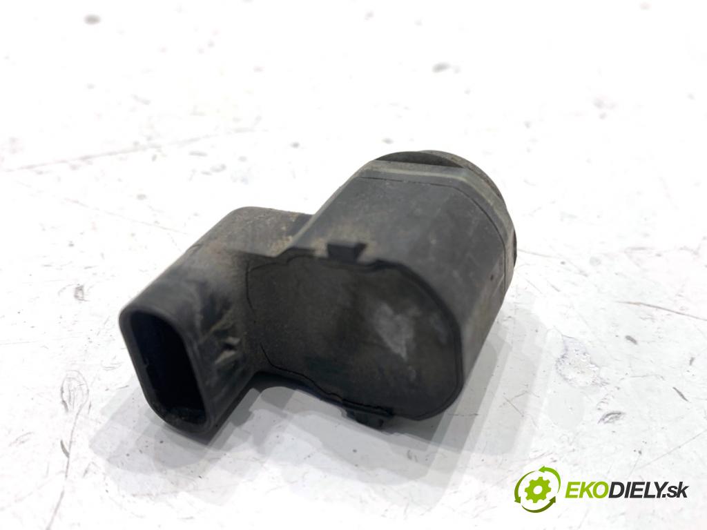 BMW E60 sedan 2007 173 kW 530 d 2993 snímač PDC 9139866