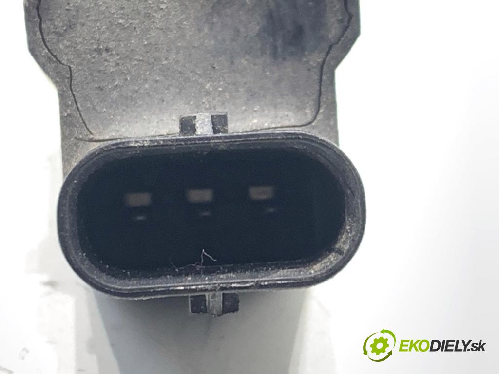 BMW E60 sedan 2007 173 kW 530 d 2993 snímač PDC 9139866