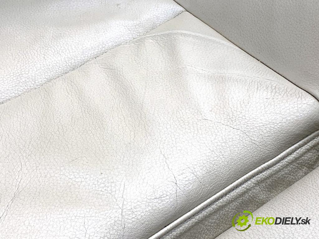 BMW E60 sedan 2007 173 kW 530 d 2993 sedadlo pravý přední část