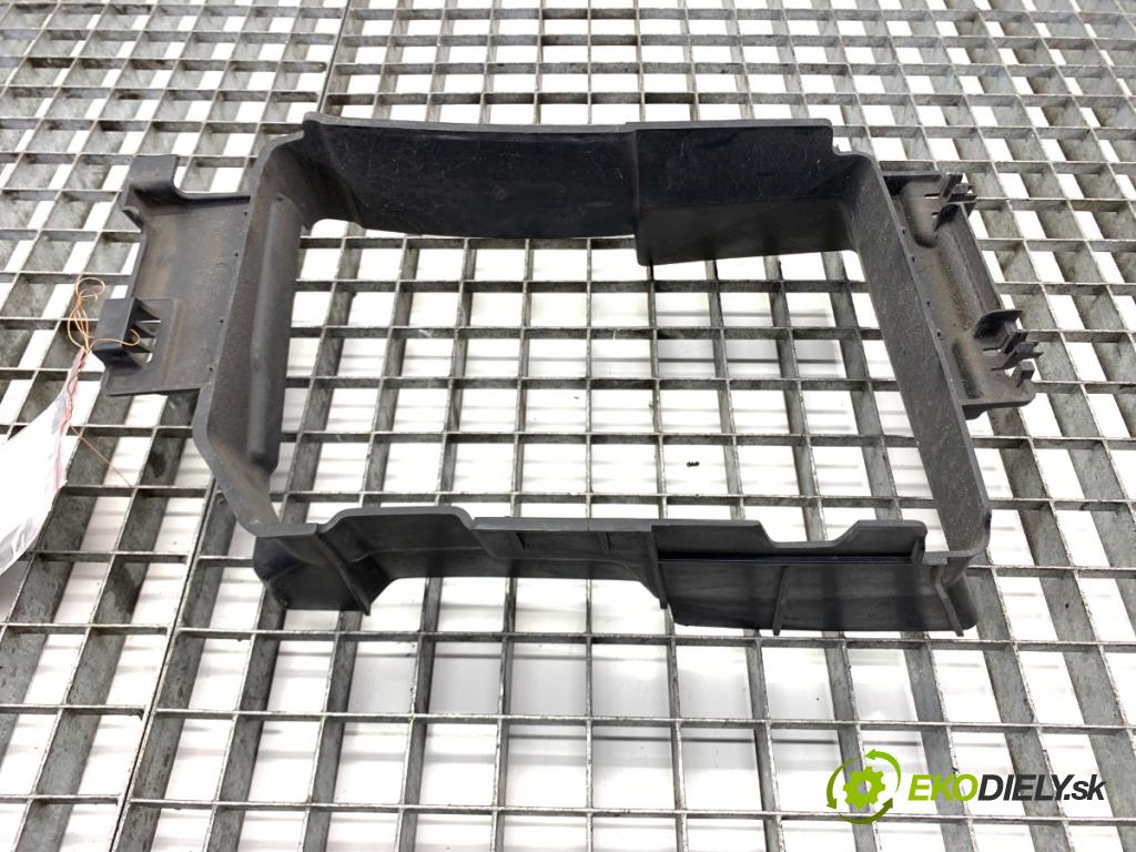 DACIA SANDERO III liftback 2024 74 kW 1.0 TCe 100 999 Volant vzduchu 