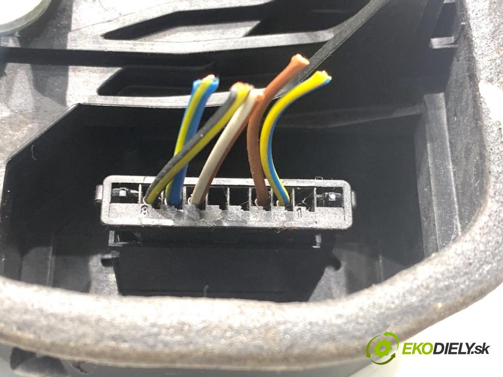 BMW E60 sedan 2007 173 kW 530 d 2993 zámok Dvere pravy predný 7202146