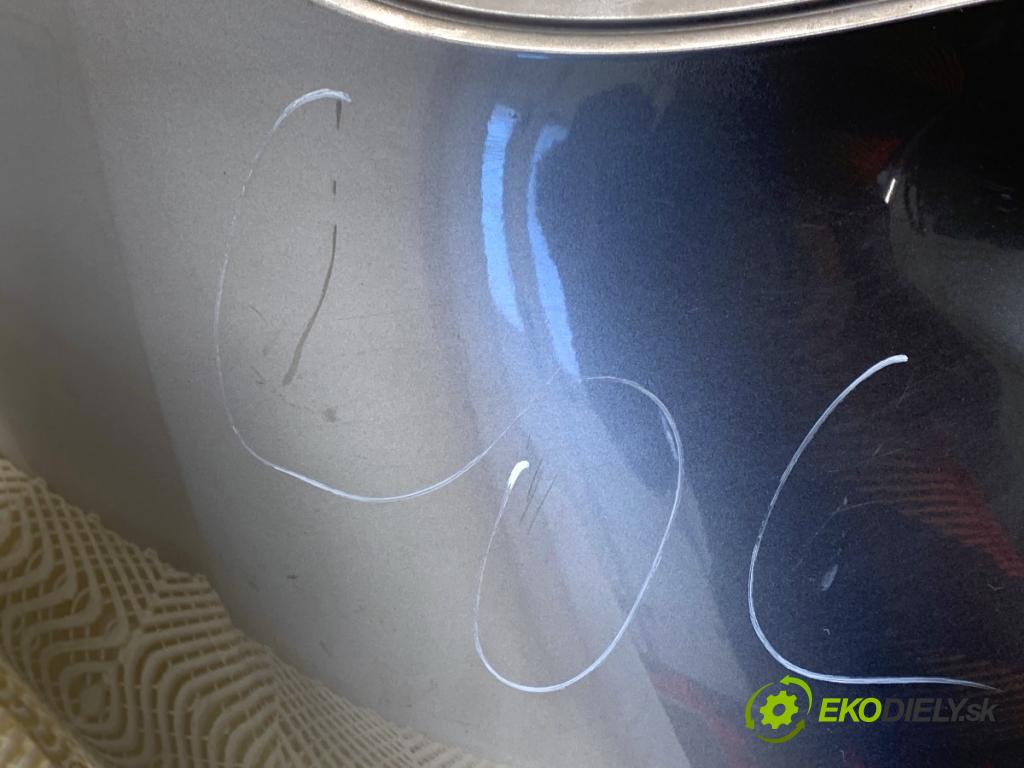 INFINITI Q50 sedan 2014 268 kW 50 Hybrid AWD 3498 Nárazník zad KAD (Kľučka dverí ostatné)