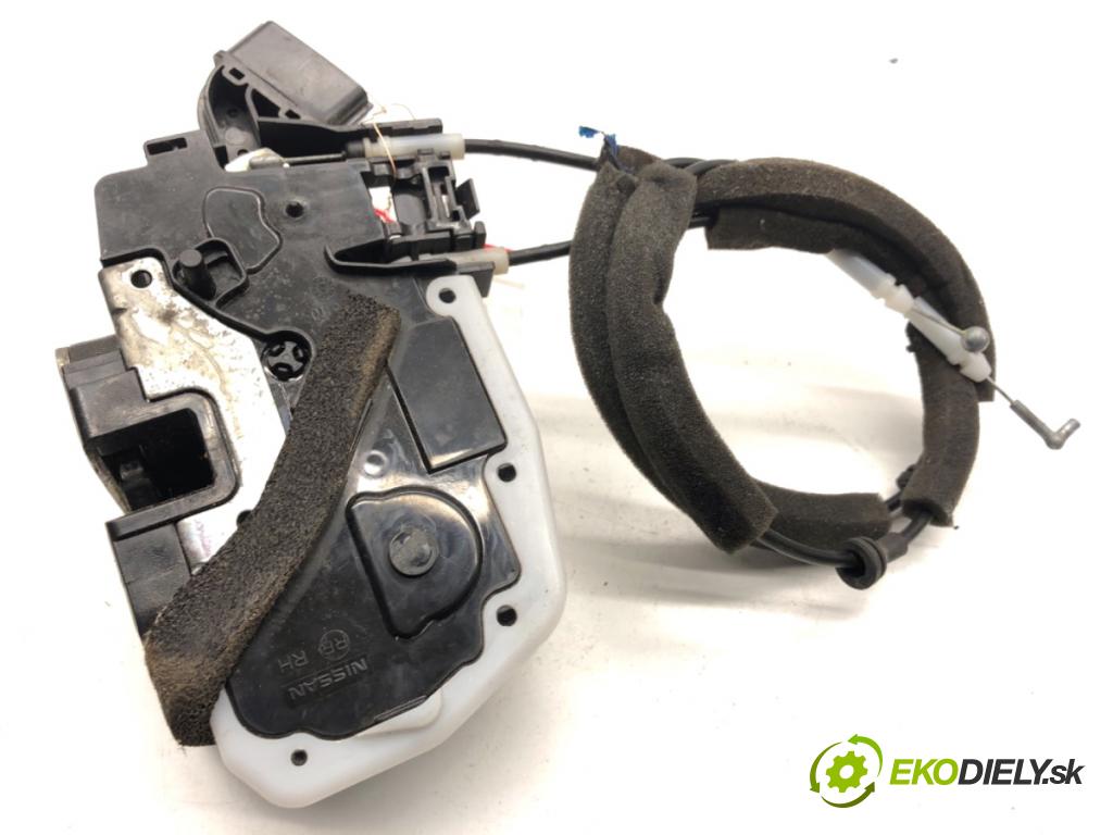 INFINITI Q50 sedan 2014 268 kW 50 Hybrid AWD 3498 zámok Dvere pravy zad