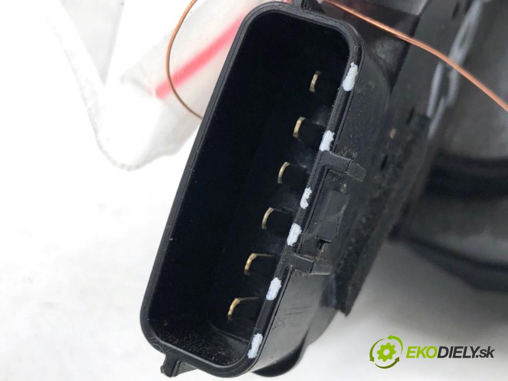 INFINITI Q50 sedan 2014 268 kW 50 Hybrid AWD 3498 zámok Dvere ľavy predný